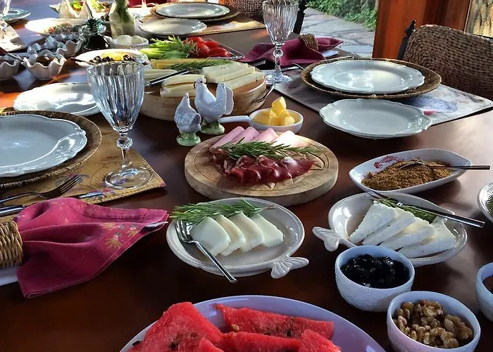 Kamarca House Hotel *