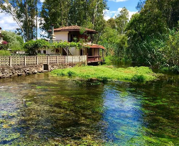 Hotell Kamarca House